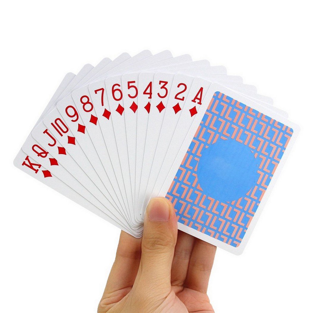 Professional factory custom logo design plastic playing cards with chip