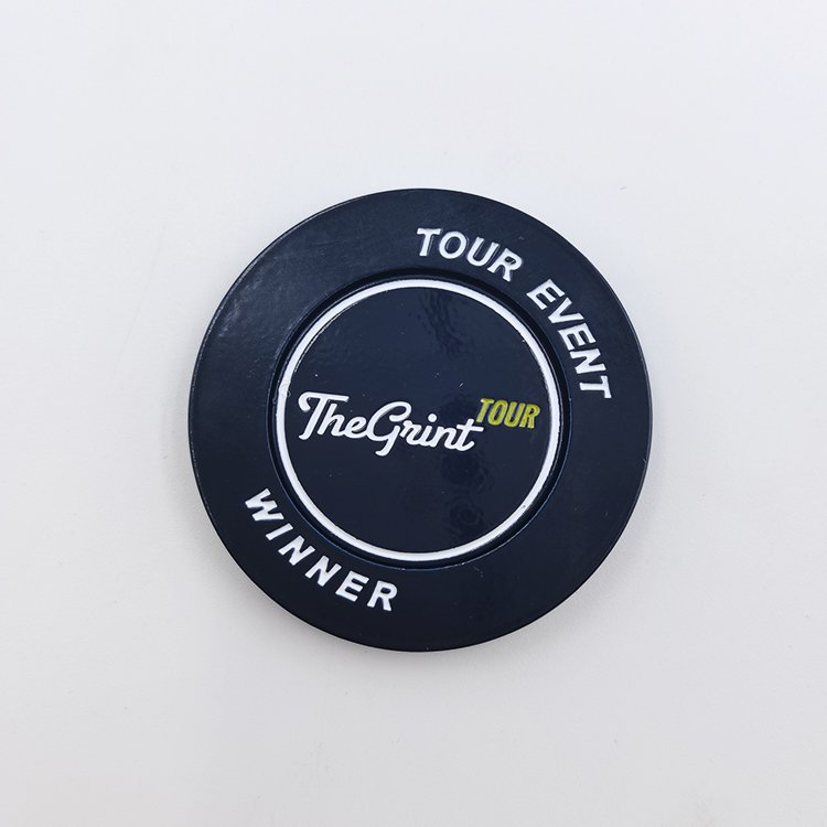 Wholesale Custom metal magnetic golf club poker chips ball markers hammered edge ball marker customized