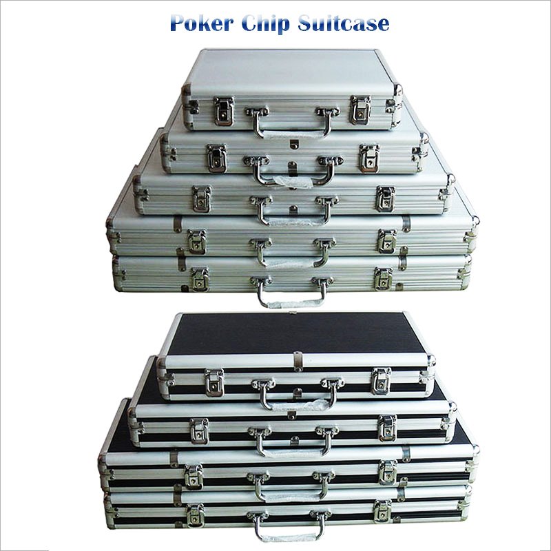 200 Piece Poker Chips Aluminum SuitCase With Place for Two Decks Of Playing Cards and Casino Poker Chips Set