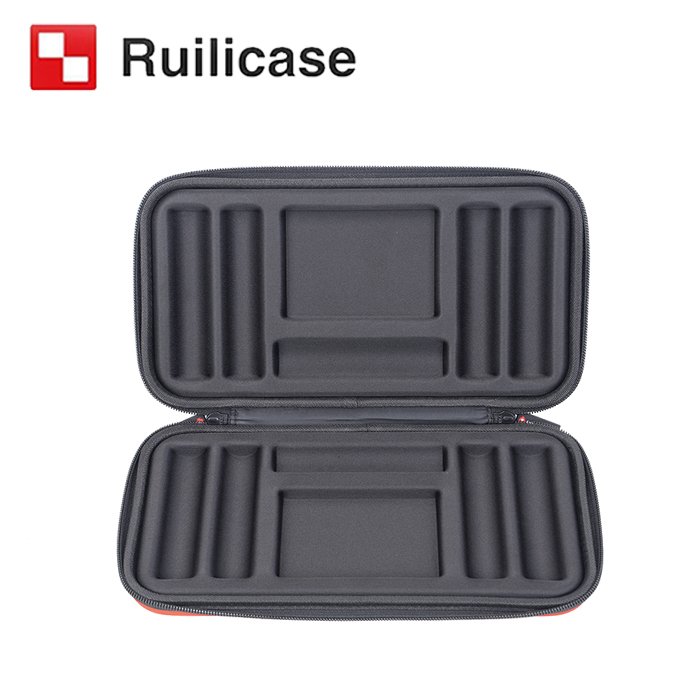 Lightweight and small eva chip bag custom 300pcs poker chip case business