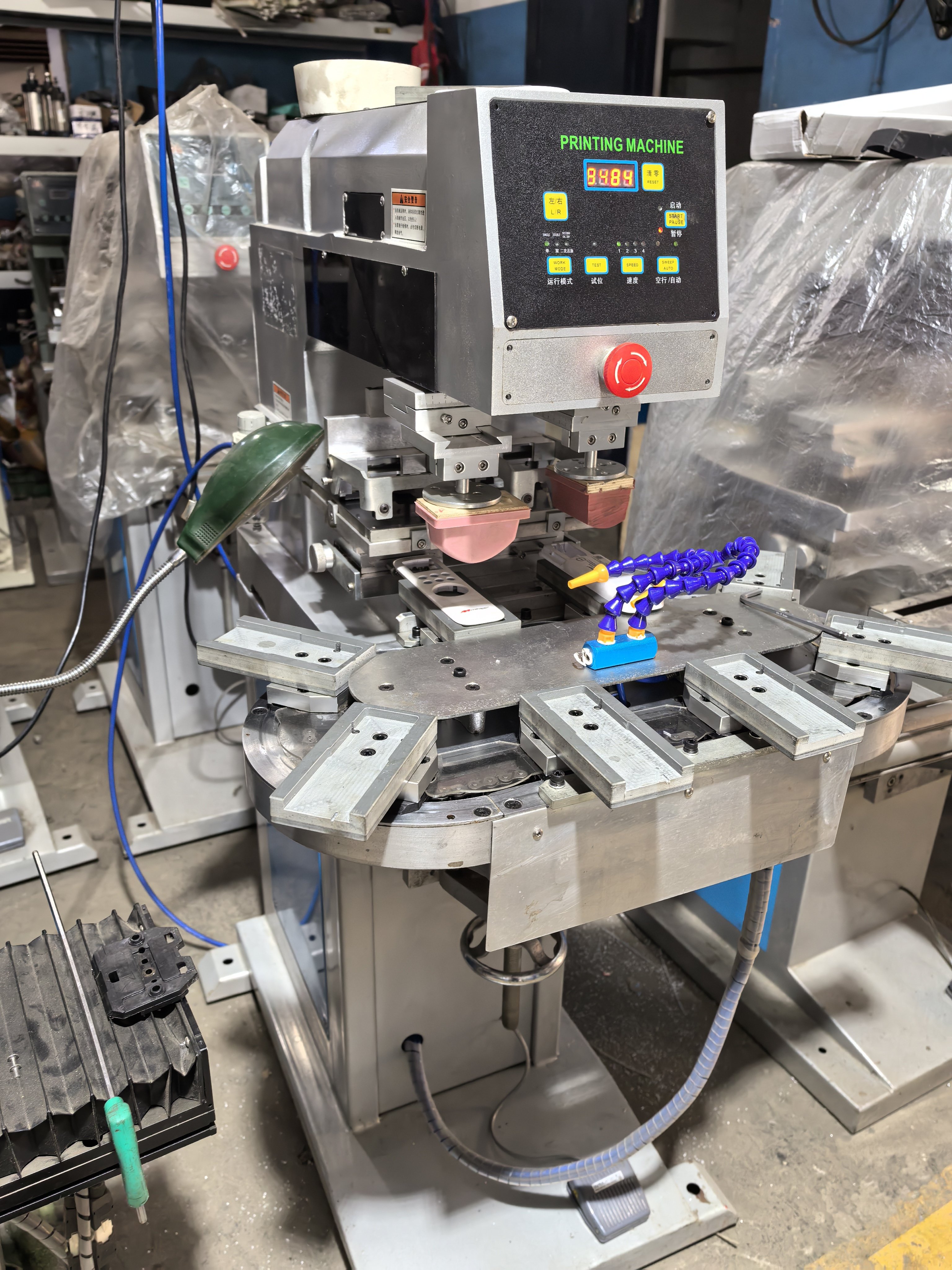 8-station dual color remote control board printing semi-automatic Rotary table machine for two colour
