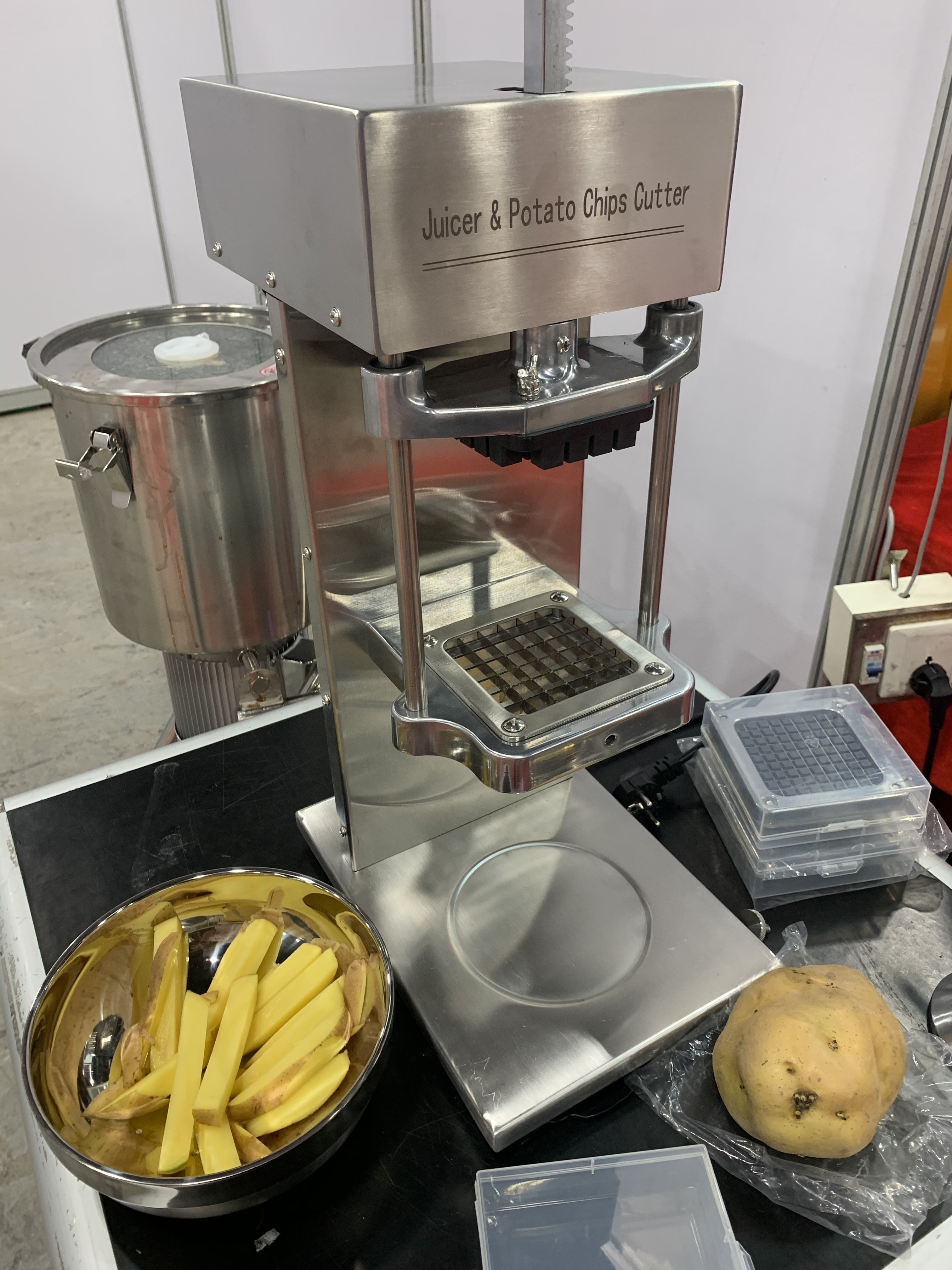 Fully Automatic Industrial Frozen French Fries Production Line Potato Chips Making Machine