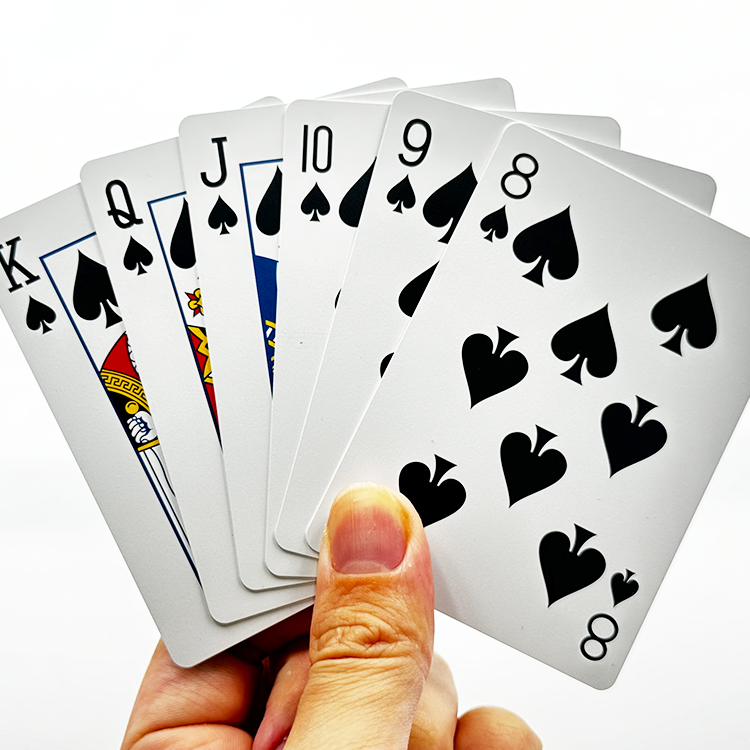 Free Sample Custom Design 100% PVC Plastic Waterproof Playing Cards Casino Classic Advertise Poker Playing Cards