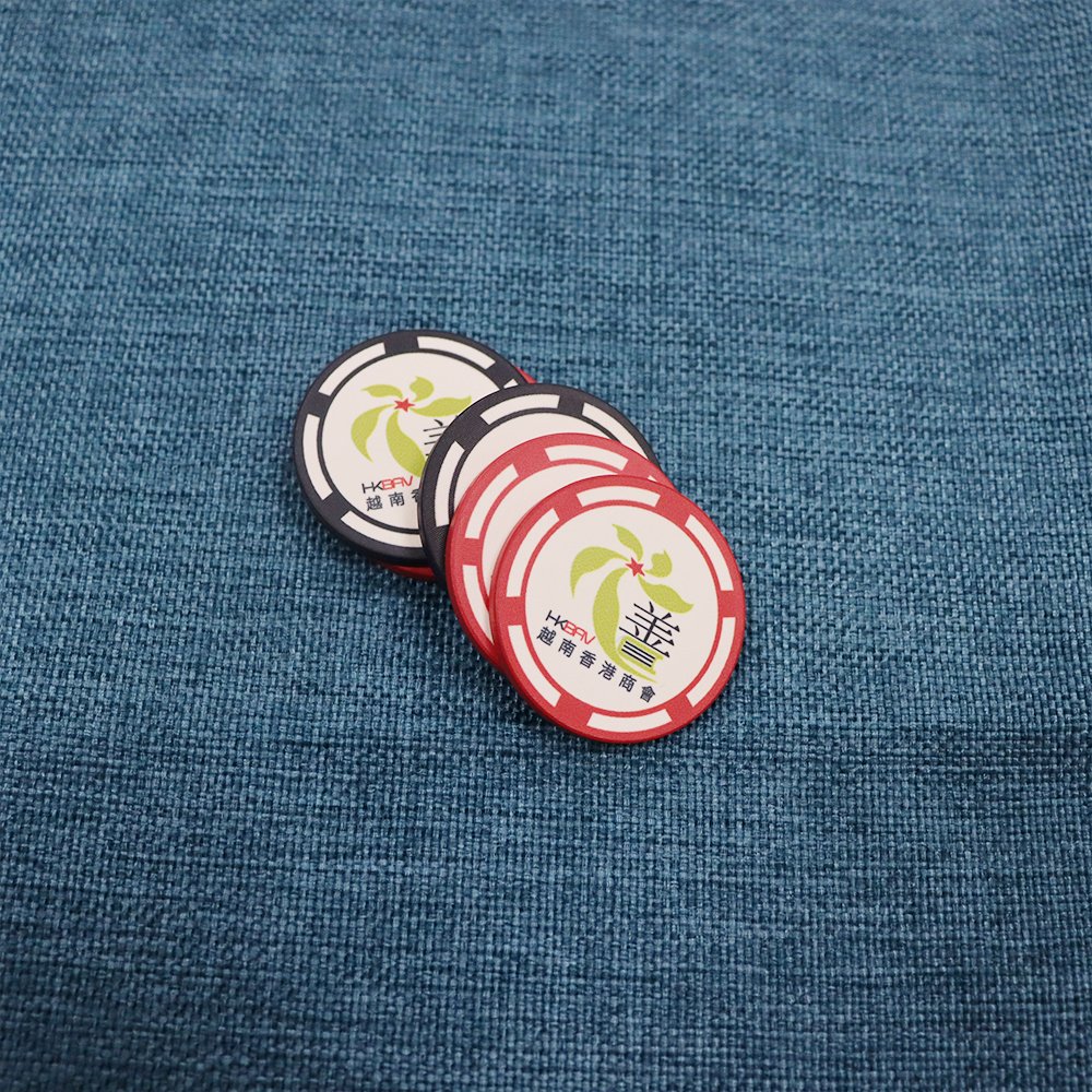 Custom Casino Chips Logo 12g Ceramic Poker Chips 2 Playing Cards With Aluminum Box