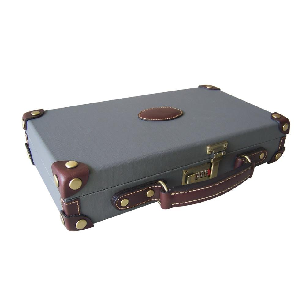 2020 custom leather poker chip case Leather case with with Playing Cards, Chips, and Poker Dices