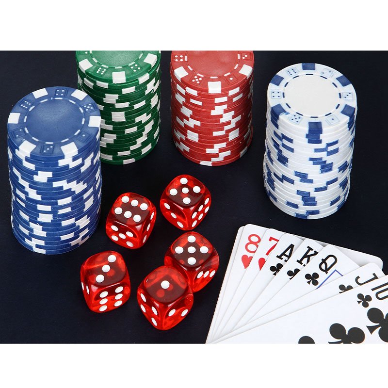 Customized Professional gambling game playing cards casino Cheap Clay aluminum case 500 pcs Poker Chip Set