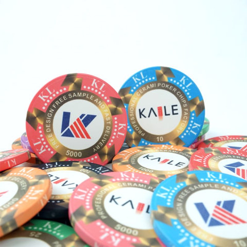 Professional factory supply entertainment products Custom design 10g ceramic poker chips for casino