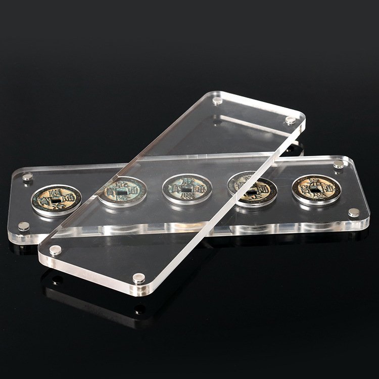 Handmade Acrylic Coin Display Collectibles Poker Chip Holder Rounded Rectangle Clear Plexiglass Medal Stand With Magnets