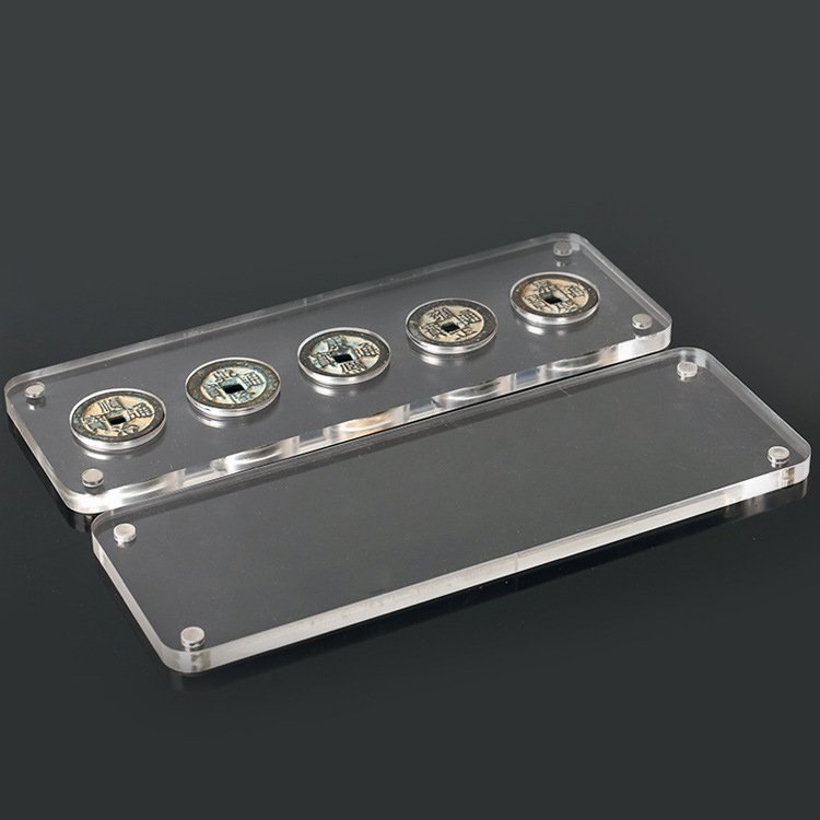 Handmade Acrylic Coin Display Collectibles Poker Chip Holder Rounded Rectangle Clear Plexiglass Medal Stand With Magnets