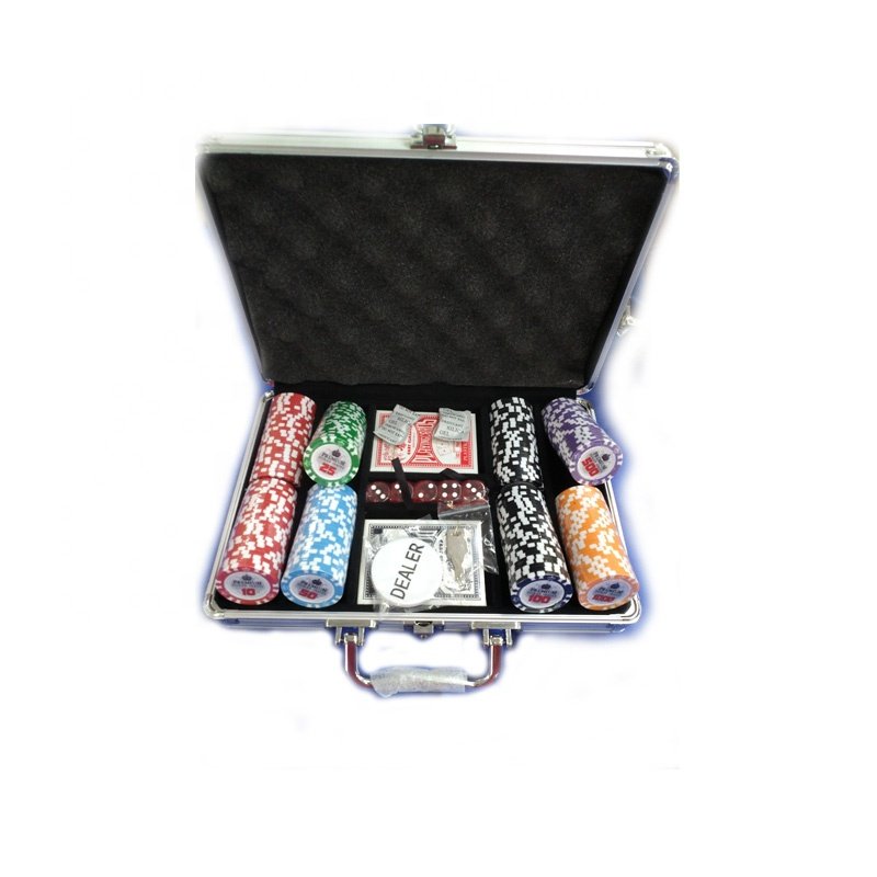 Poker Set Of 200 300 500 Chips In PU Leather Carrying Case or aluminum case
