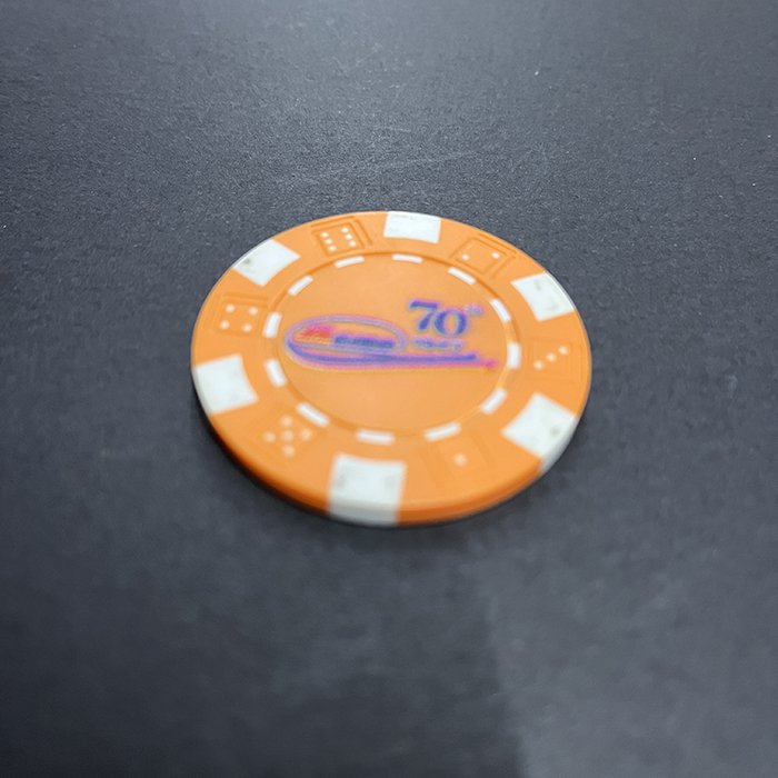 Wholesale Professional Custom Magnetic Poker Cheap Ceramic Casino Challenge Coins Plastic Golf Poker Chips