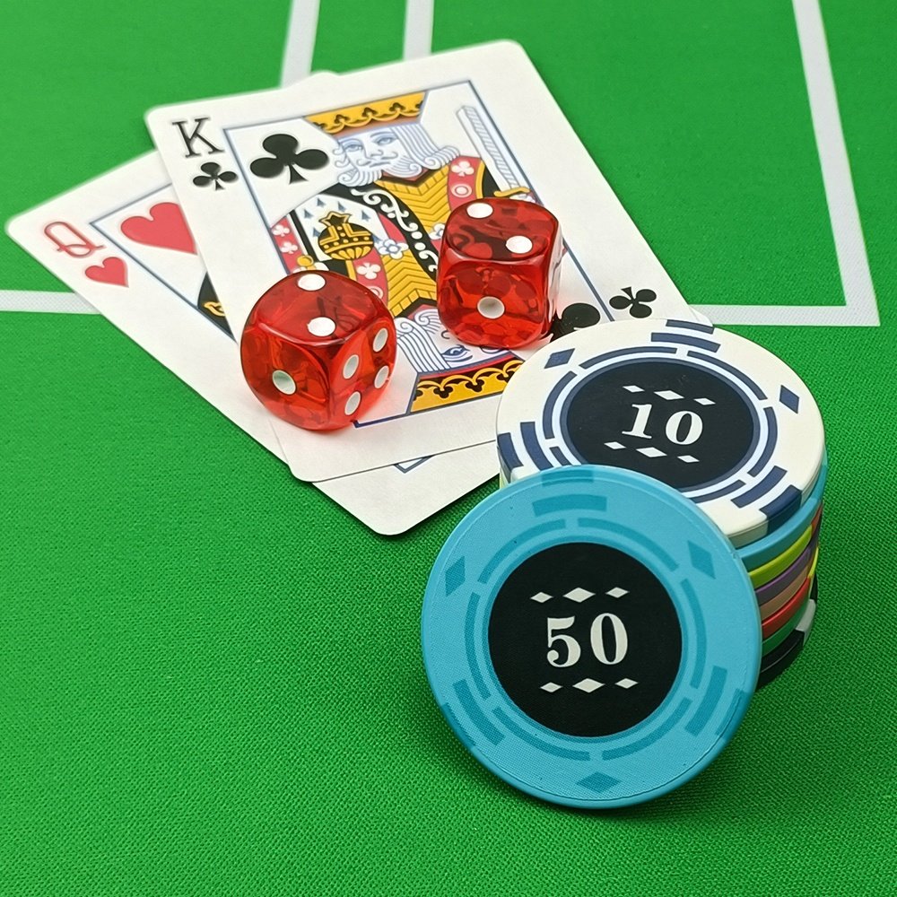 Kaile new design 39mm ceramic poker chips 10g with different value and custom logo as your request for casino table games