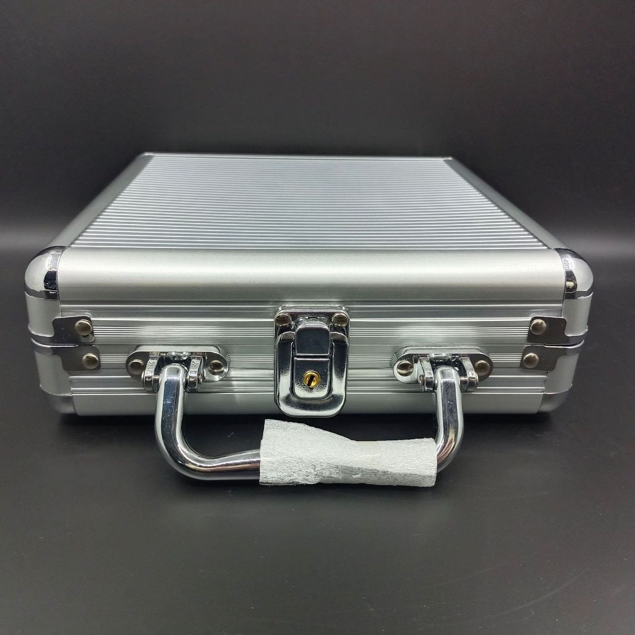 Custom Aluminium Poker Chips Poker Chips Set 300pcs Poker Playing Cards Bargaining With Aluminium Case