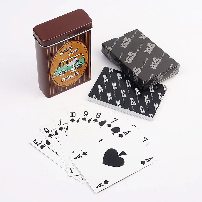 Casino High End Chip Reasonable Price 100% PVC Poker Cards With Custom Tinplate Box
