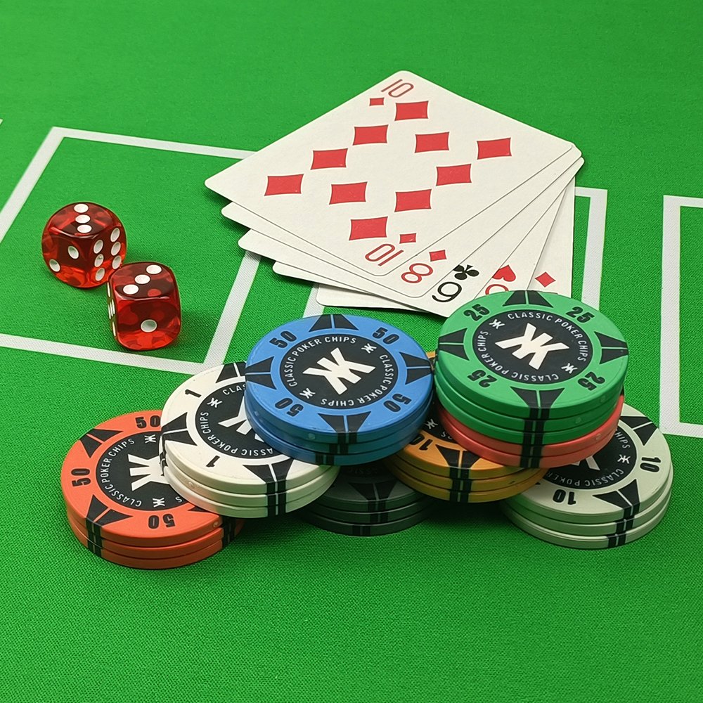 Classic custom 39mm ceramic poker chips glossy edge ept logo can be printed 10g factory supply for casino entertainment game
