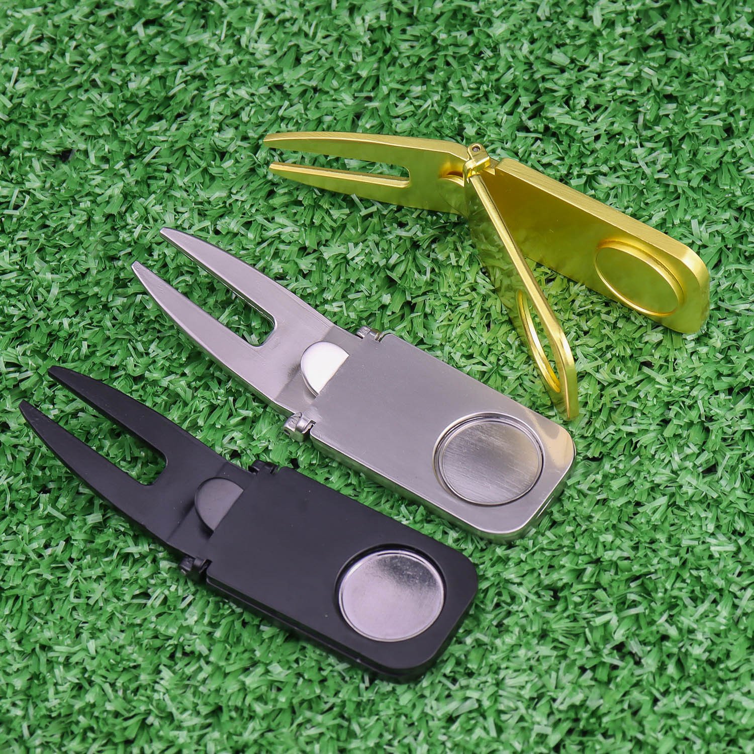 Free Design Multifunctional Divot tool Gold Silver Finished Cigar Holder Removable Marker Golf Divot Tool Set