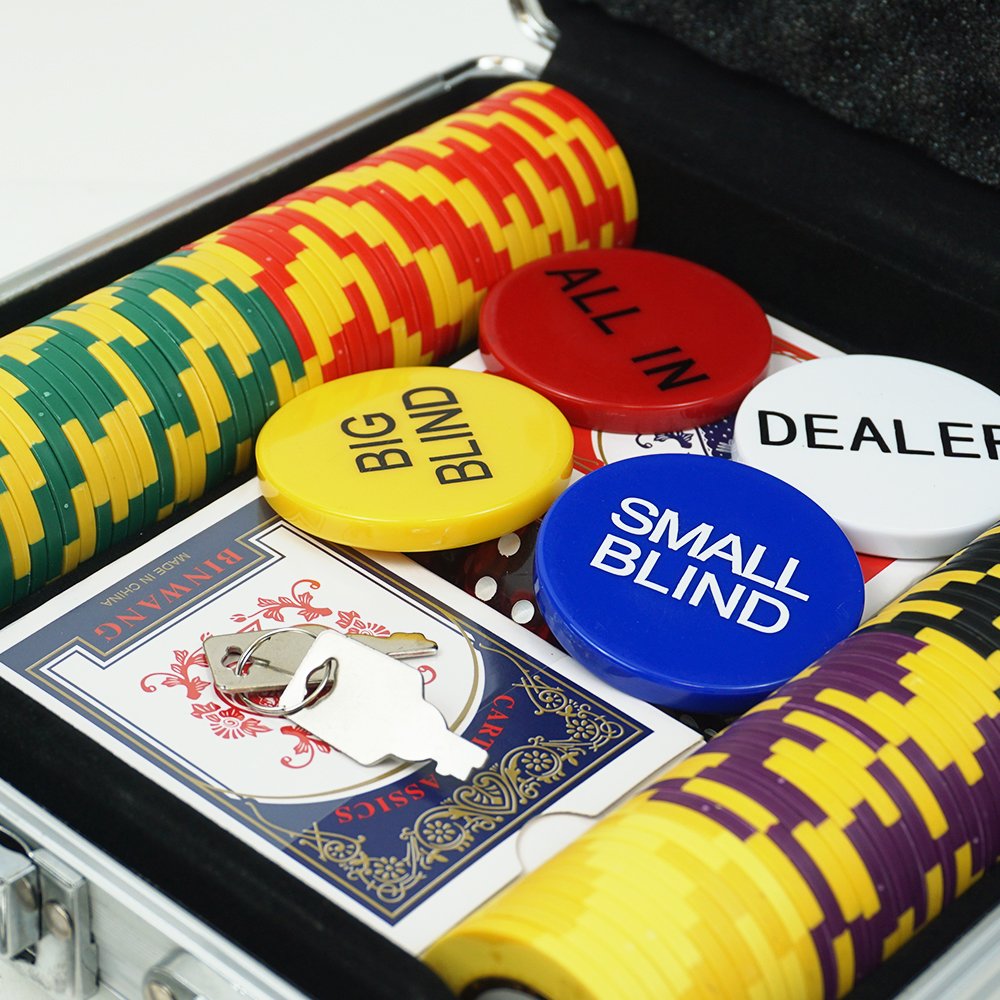 Customized Mini Aluminum Box Chip Set 100pcs Clay Chips And Dealer Button Playing Cards Complete Casino Accessory Set