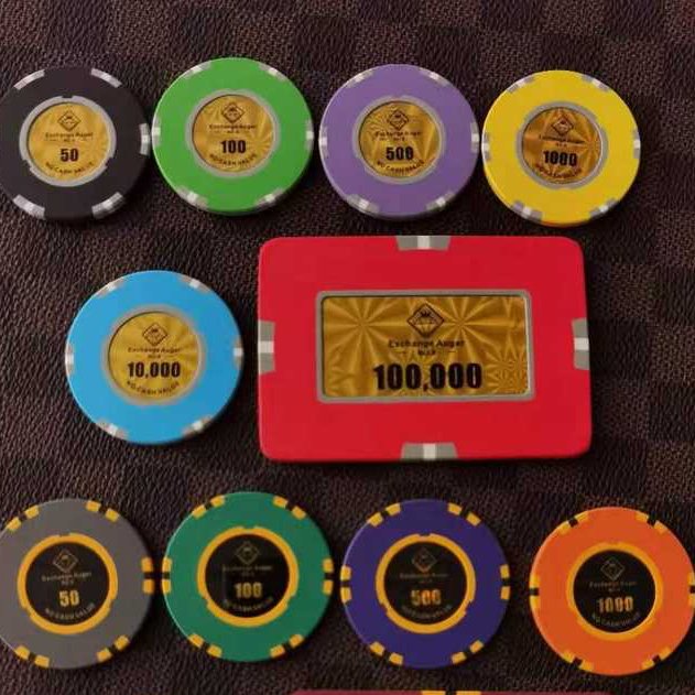 Casino quality clay poker chip with customised colour and logo in lay 14 gm casino chip