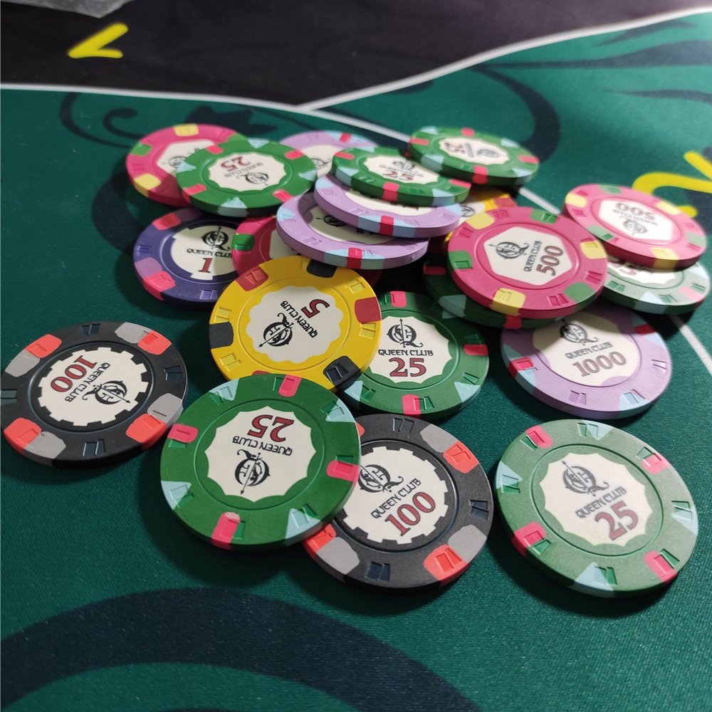 High quality 39mm cards mould heat sublimation 10G ceramic poker chip for u