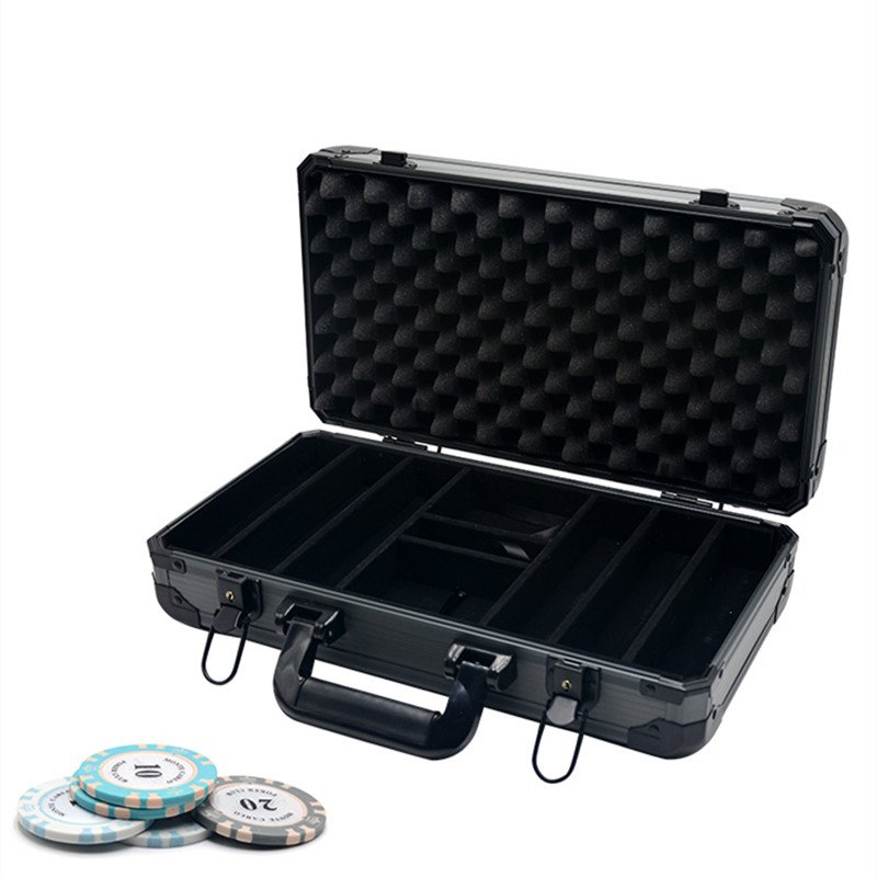 Wholesale Chinaclay Foam Virtual Rhinestone Lange Exporters 25showdown Clear Chip Z?hler Children Pendant Poker Chips Case