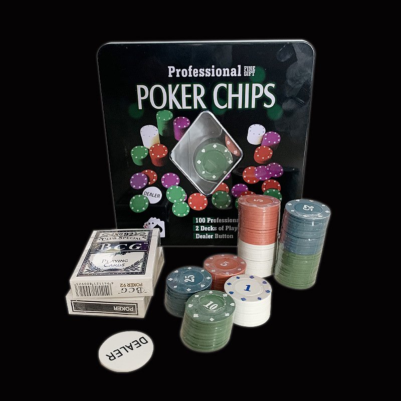 100 plastic professional poker chips 2 decks of playing poker cards with poker chips