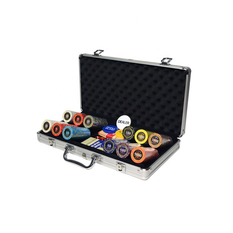 500pcs stickers poker chip set in Silver aluminium case