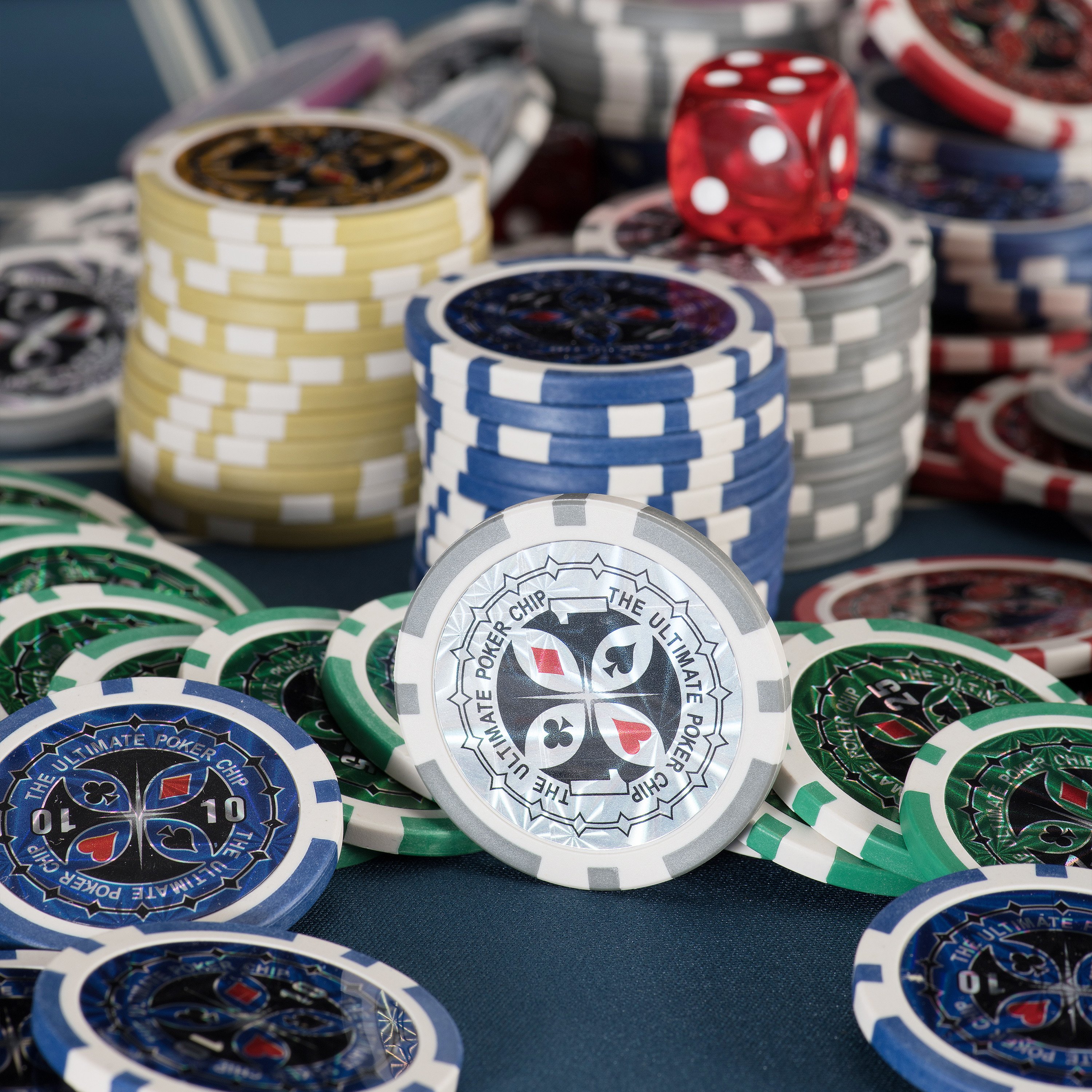 Wholesale customize pp chips set professional 100 poker chips set with sticker