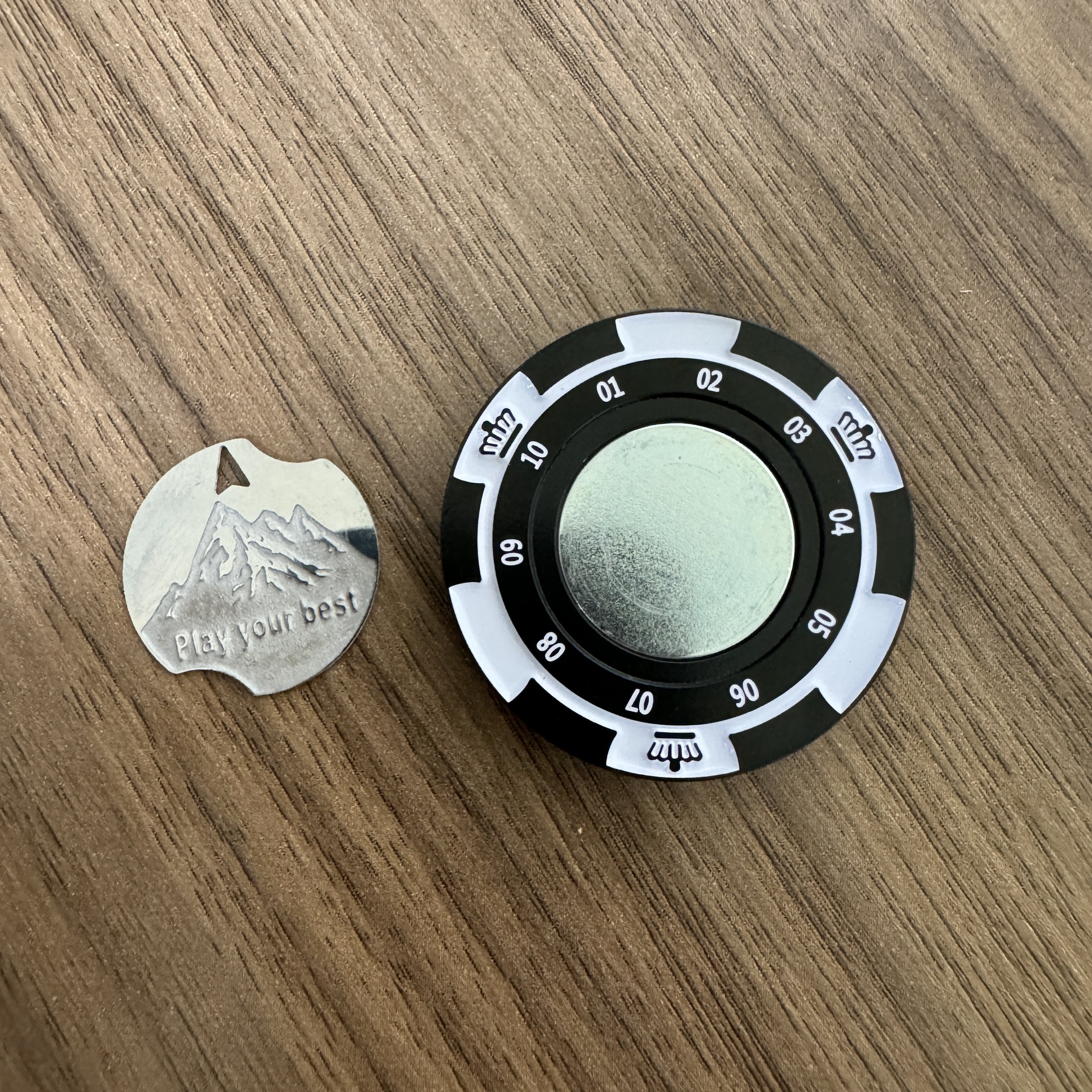 Creative Poker Chip Ball Marker Golf Putting Green Reading Aid Bubble Level High Precision Alignment Reader Tool Ball Marker