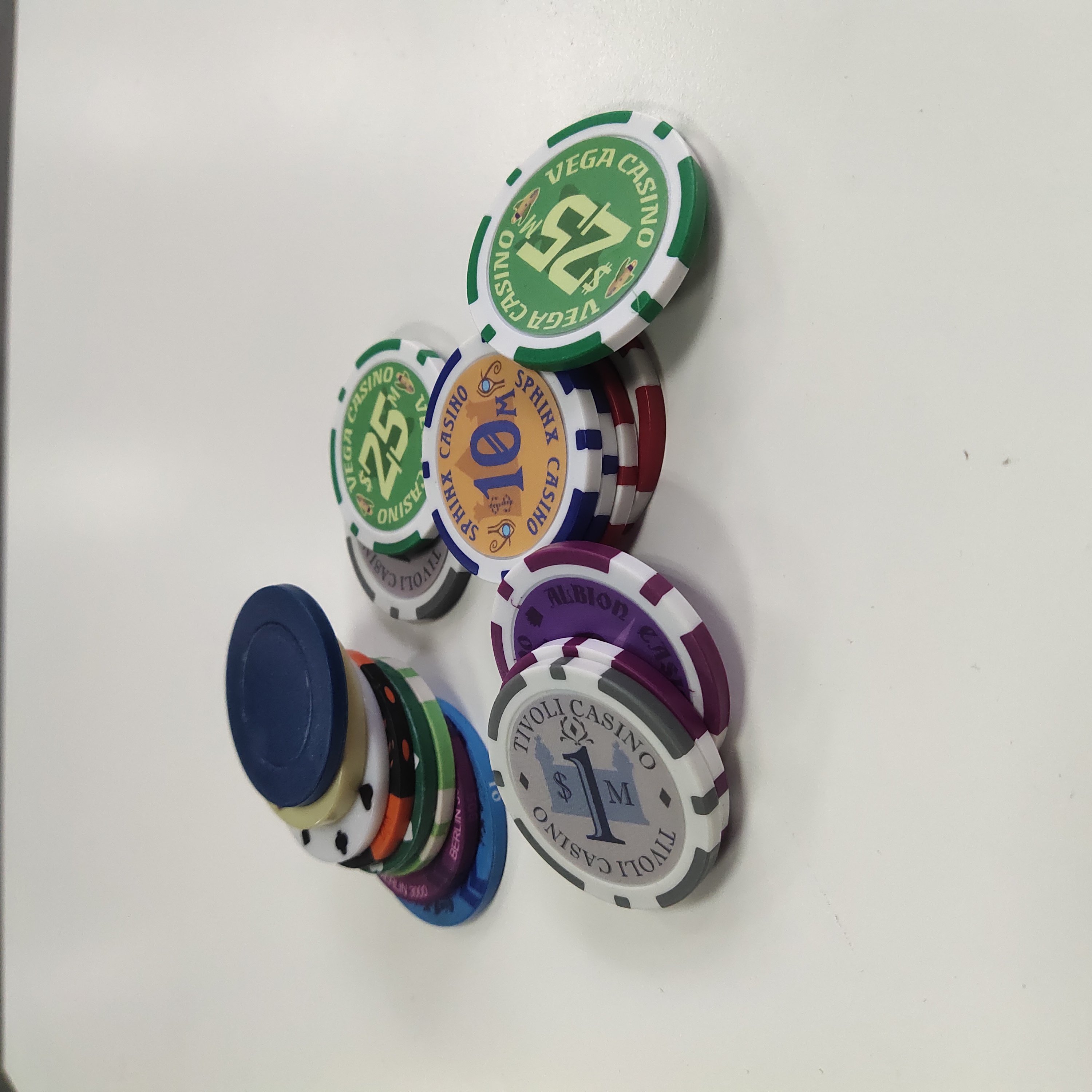China factory manufactured bulk custom blank poker chips customized logo chips for casino