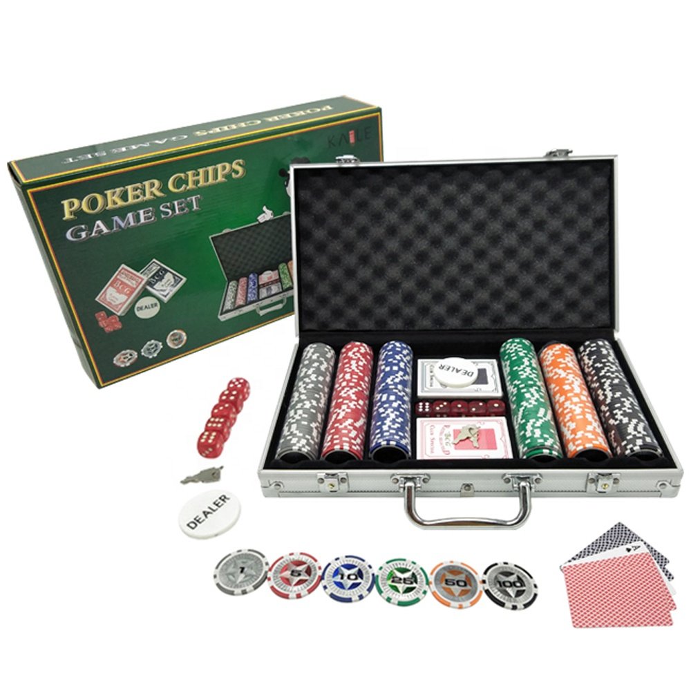 Wholesale casino game 300 piece 14g clay poker chips set with poker cards dices dealer in a silver aluminium case