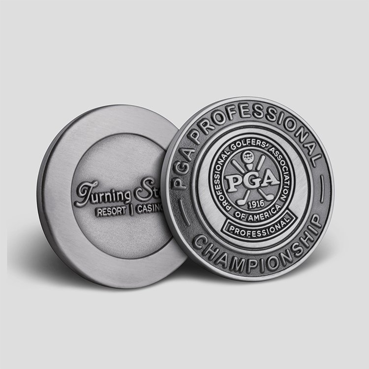 Supplier Multifunctional Bottle Opener Custom Logo Golf Divot Tool Hat Clip Poker Chip With Magnet Golf Ball Marker
