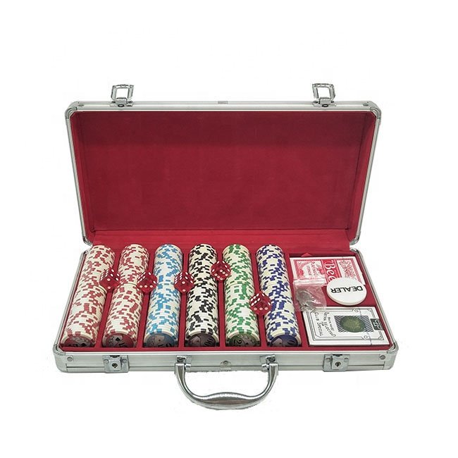 Factory Direct Supply of 300pcs 14 Gram Clay Poker Chips Sets Ultimate With Silver Aluminum Case