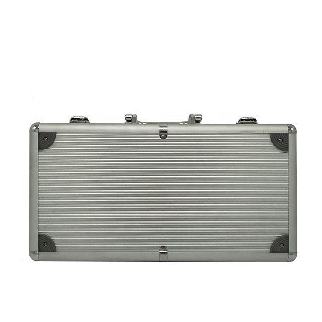 Factory Direct Supply of 300pcs 14 Gram Clay Poker Chips Sets Ultimate With Silver Aluminum Case