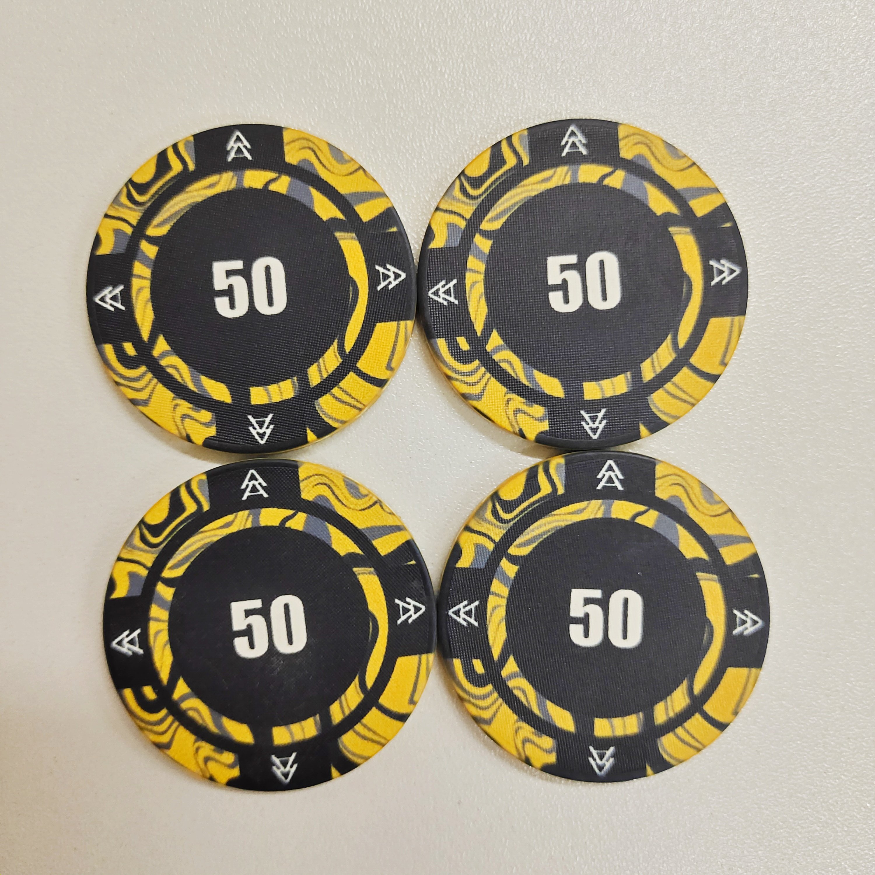 Customized Poker Chips Wholesale Poker Chip Set Ceramic Playing Card Chips for Casino Manufacturer