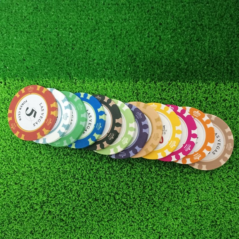 Las Vegas Casino Poker Chips Golf Ball Marker Casino Royale Poker Chip with Own Logo