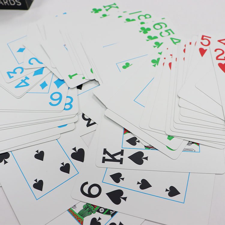 Customized PVC Poker Cards With Gold Foil Technique Offset Printing Compatible Different Backs For Play