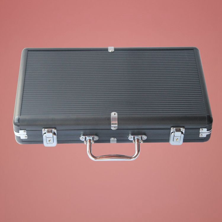 16/5000 Texas Hold 'em poker chip case suitcase Black and silver