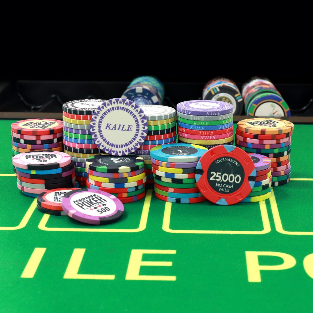 Custom ceramic poker chips 10g 39mm engraved top hat and cane mould design for casino poker room game