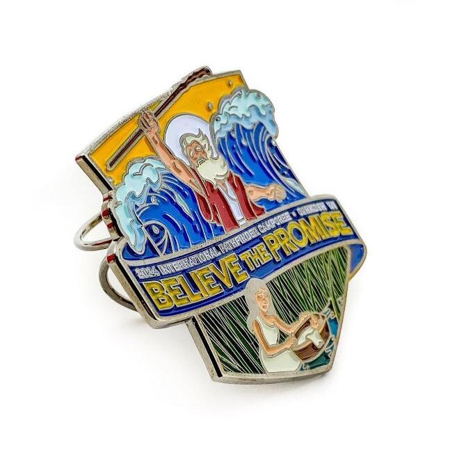 High Quality Trailblazer Anniversary Scarf Holder Custom Logo Soft Enamel Zinc With Pathfinder Collar Buckle