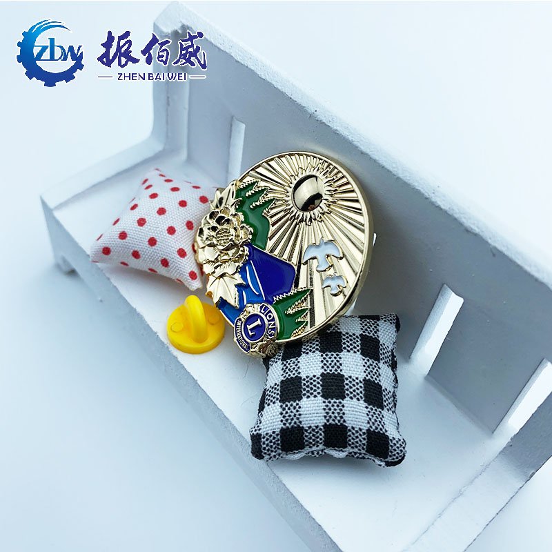 Badge Creative Landscape Pattern Brooch Making Gold-plated Lapel Pin Metal Custom Enamel Lapel Pin Custom Size Badge & Emblem