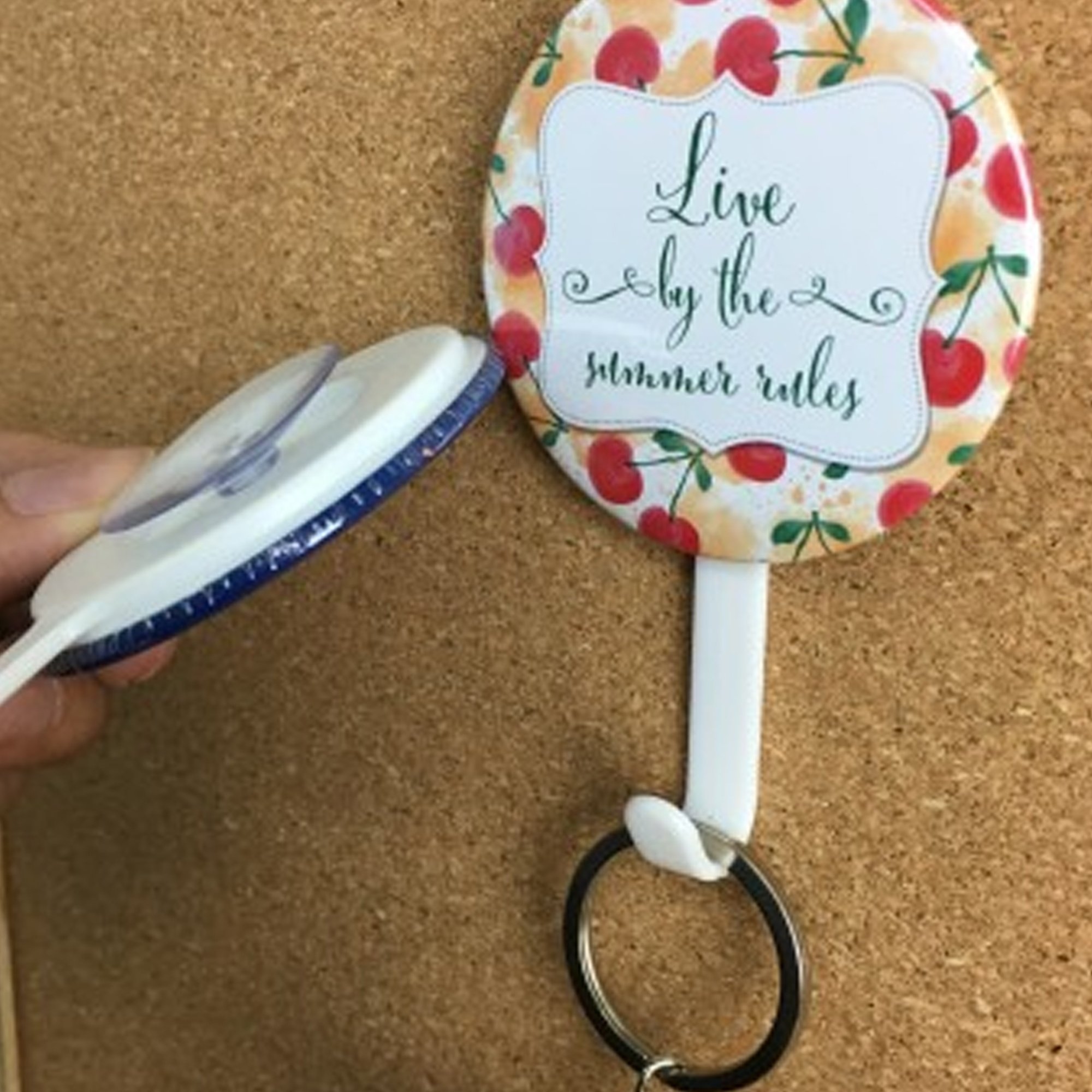 Wholesale Tin Metal With Strong Suction Disc On The Back Button Badge Hanger Promotional Gift BB008 Hanger Button Badge In Stock