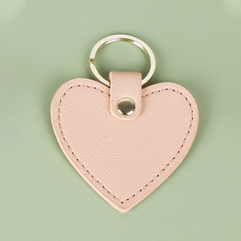 Custom leather keychains fashion accessories car key holder creative sublimation keychain luxury cute heart pu leather keyrings