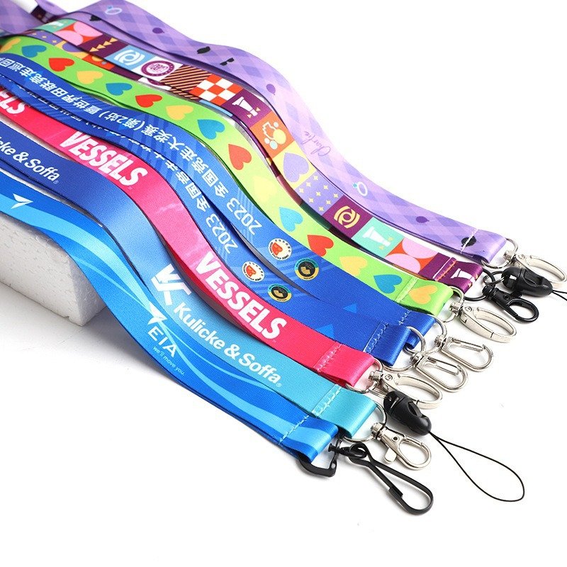 Kpop characters TWICE lanyards Korean idol Stray Kids Ateez Twice lanyards gifts for kpop fans mobile phone accessories in bulk