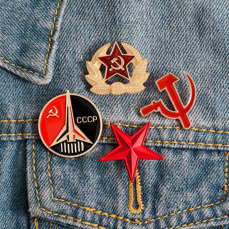 BSM485 Cccp Former Soviet Communist Brooch Pins Trendy Personality Men Retro Hammer Sickle Broche Creative Red Five-star Badge