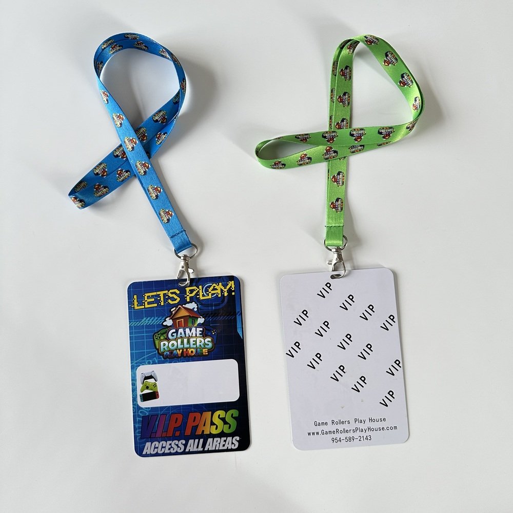 New Fashion Promotion Custom Heat-transfer Polyester Printed Lanyard With ID Card Badge Holder Factory Cheap Nylon Lanyards