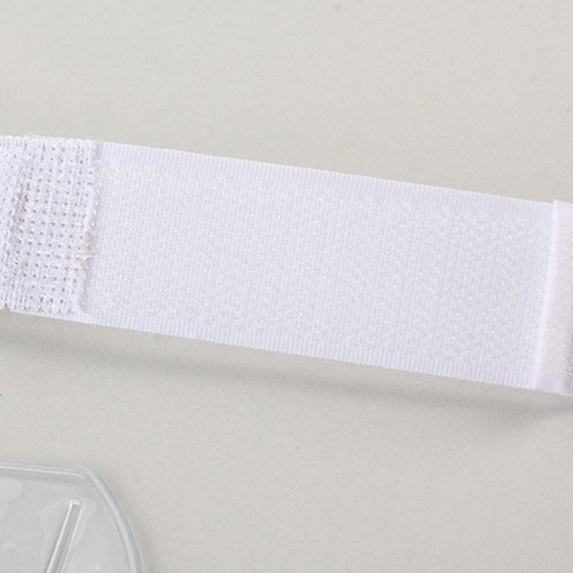 horizontal Arm Card Holder Armband ID Badge Wrist High Visibility PVC ID with Reflective Stripe Adjustable Strap for Ski Pass