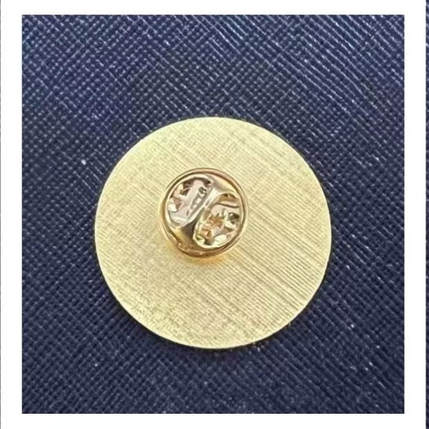 Upholstery Fabric Covered Retail Packaging Maker Back Customized Acrylic Badge Button Pin