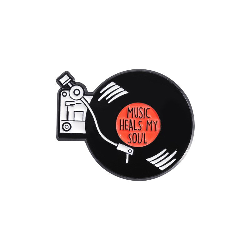 Customized Personalized Custom Design Brooches Pins Anime Style Zinc Alloy Custom Hard Enamel Pins Soft Enamel Pins