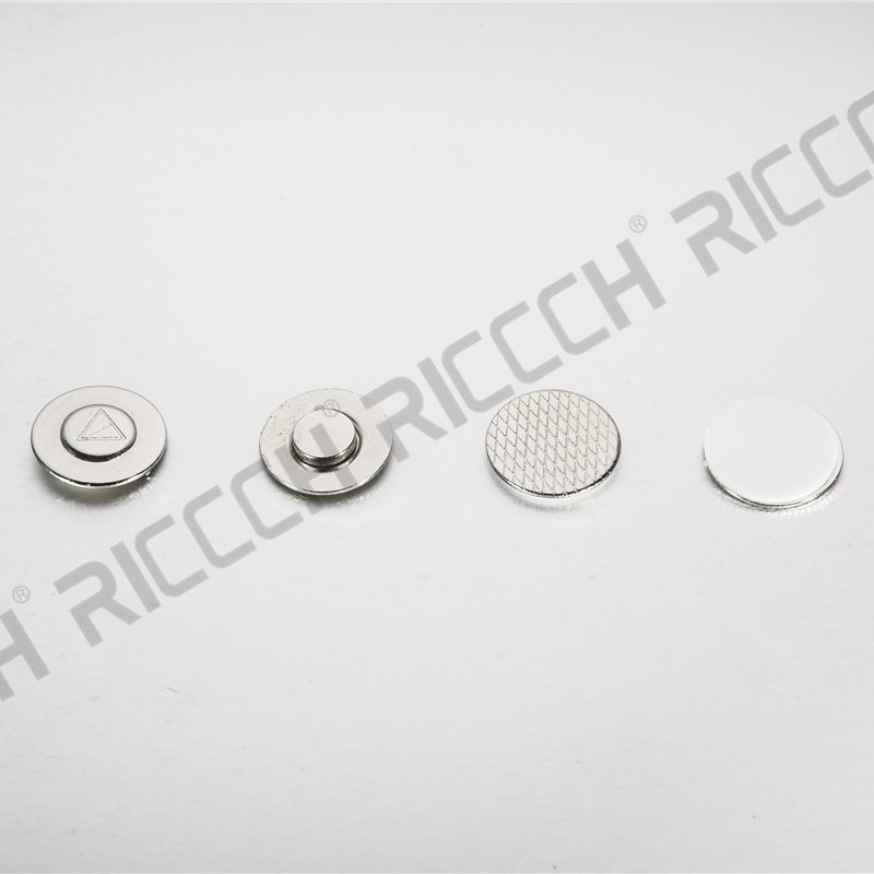 Magnetic Badge Holders fastener