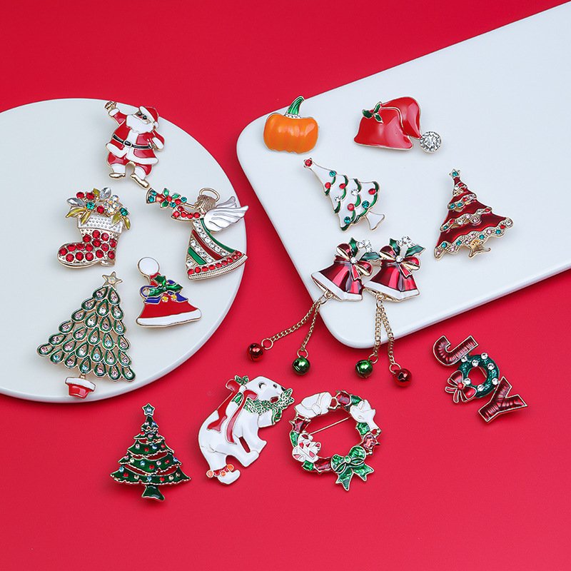 Christmas INS snowman corsage Christmas tree badge Metal dripping brooch clothing accessories
